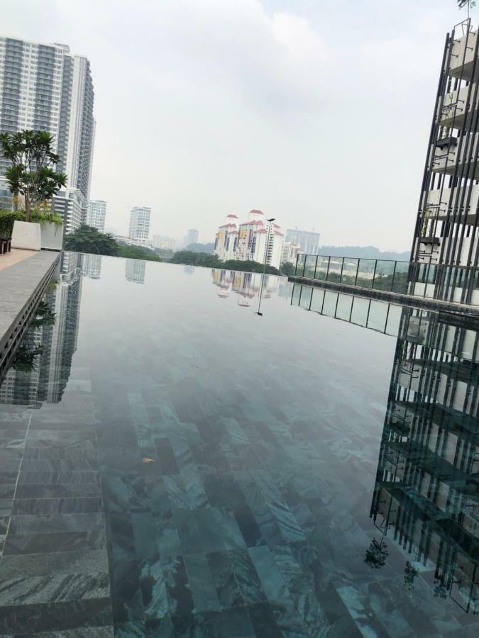 Vivo suites by SubHome Kuala Lumpur Exterior foto