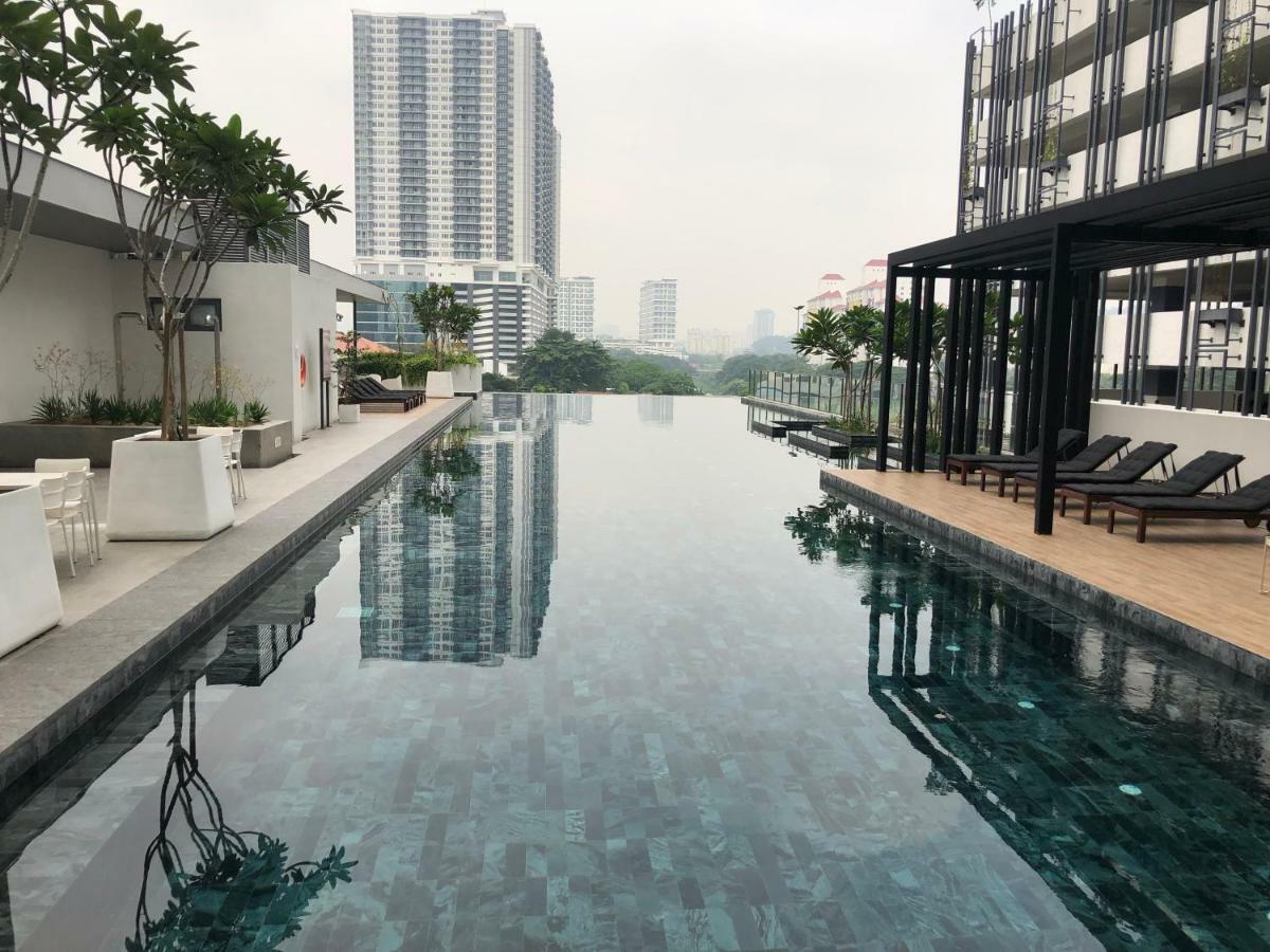 Vivo suites by SubHome Kuala Lumpur Exterior foto